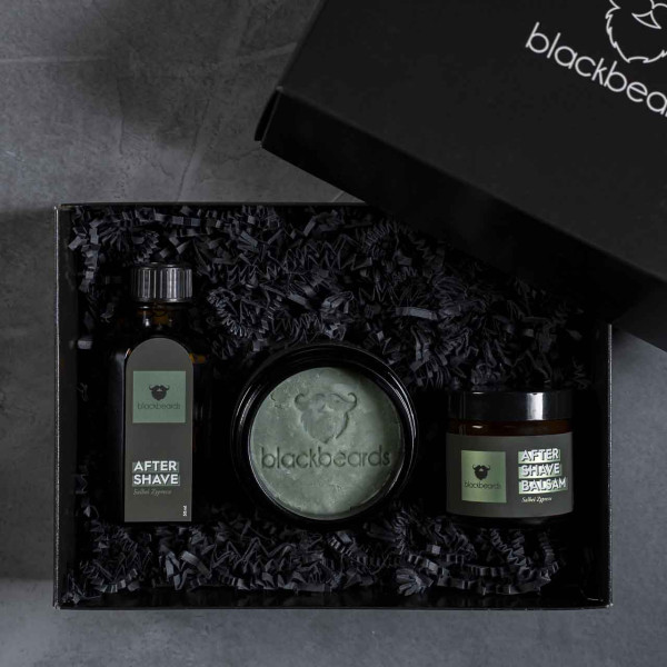 blackbeards Rasier Set mit Duft nach Wahl | Limitierte Geschenkverpackung ❤️ Rasier Sets jetzt kaufen bei blackbeards, deinem Onlineshop für Rasur 1